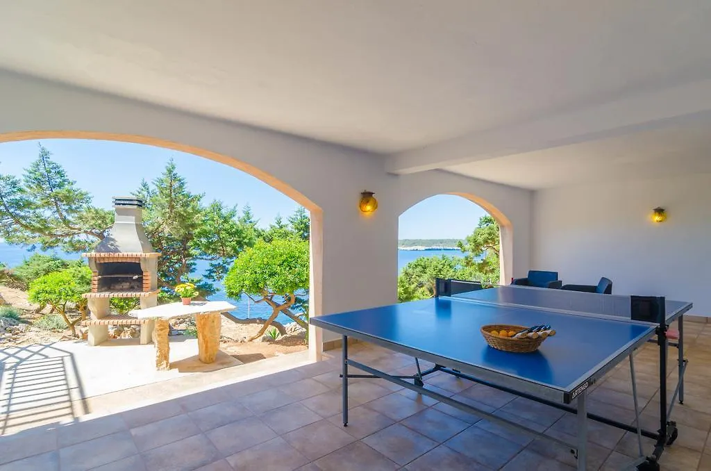 Ses Penyes Rotges Villa Cala D´Or İspanya